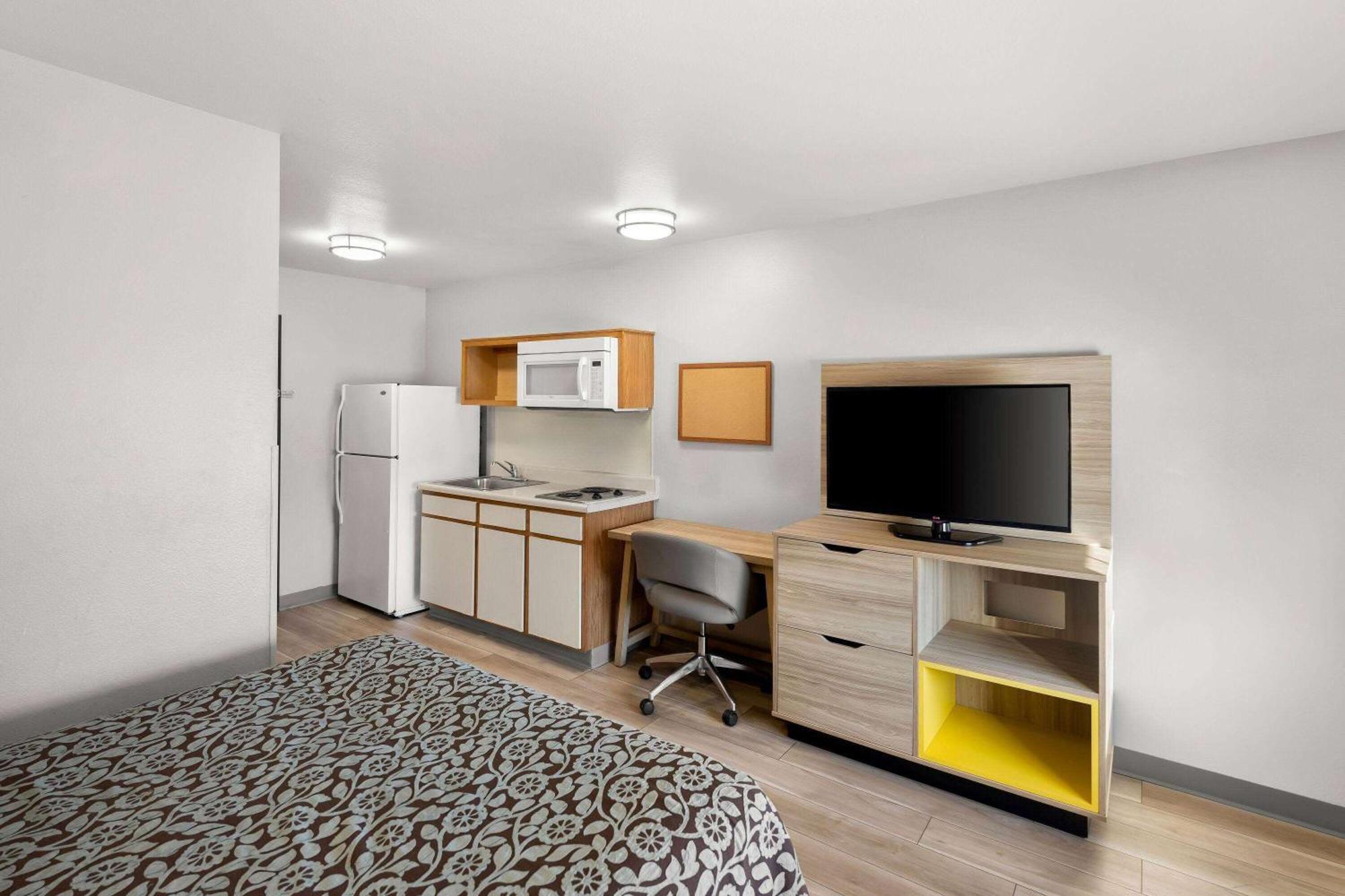 Days Inn & Suites By Wyndham Rochester South Ngoại thất bức ảnh