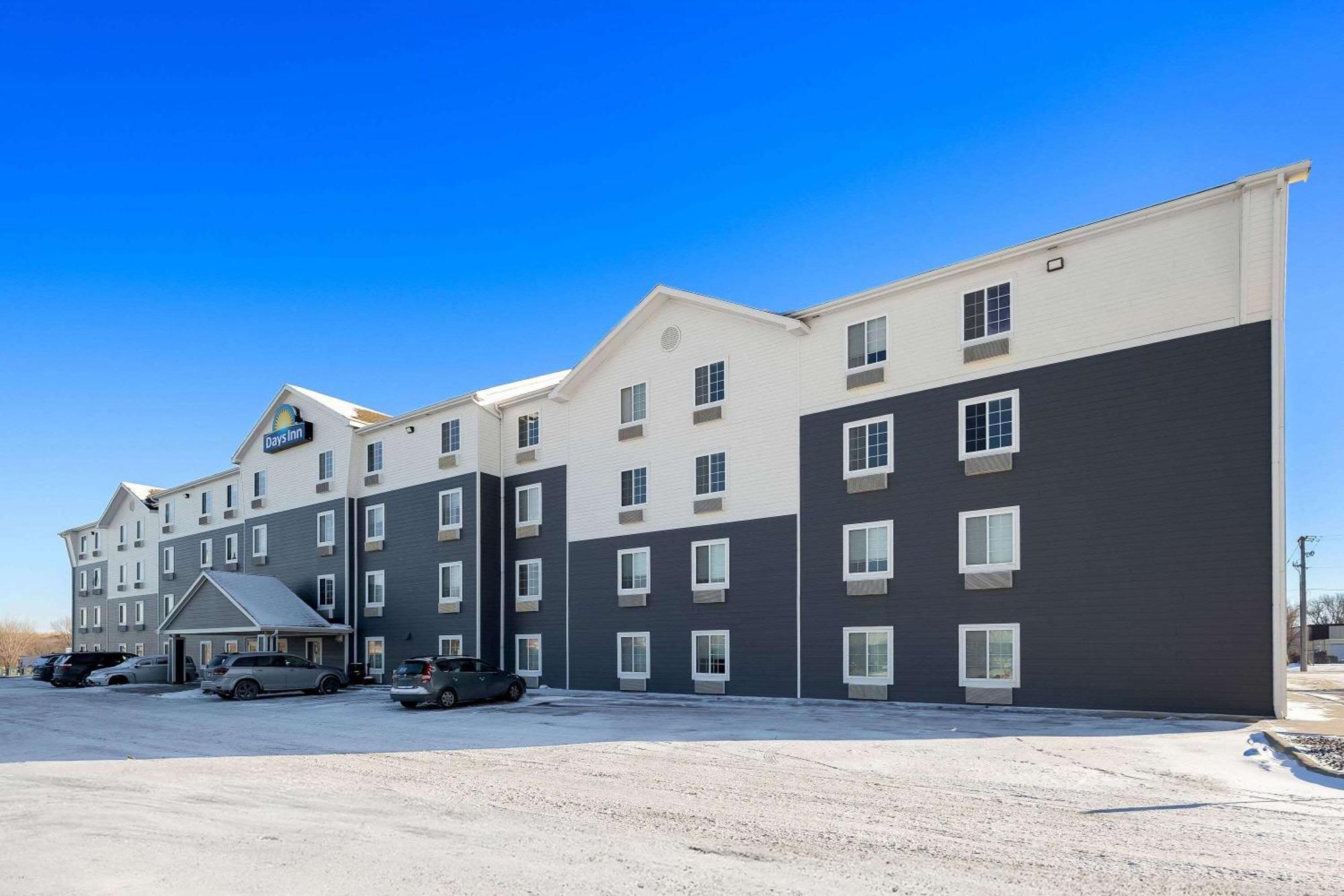 Days Inn & Suites By Wyndham Rochester South Ngoại thất bức ảnh