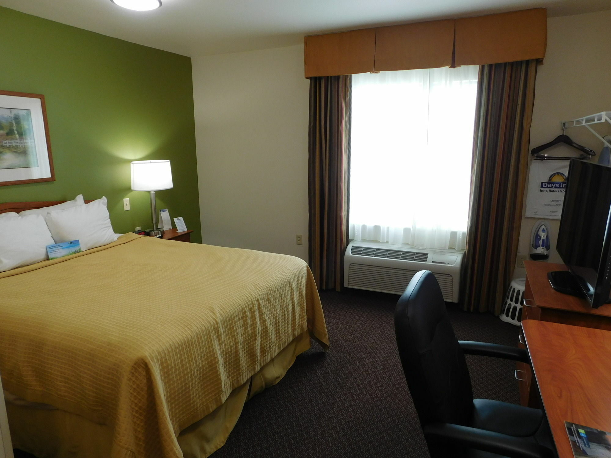Days Inn & Suites By Wyndham Rochester South Ngoại thất bức ảnh