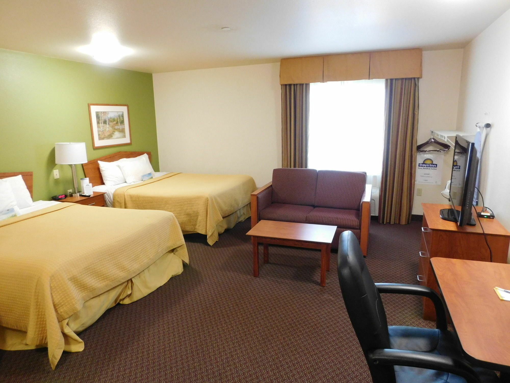 Days Inn & Suites By Wyndham Rochester South Ngoại thất bức ảnh